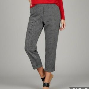 H&M Pants Cropped Cuff Hem Black Print 6 Pull on Business Casual Preppy Chic Mod